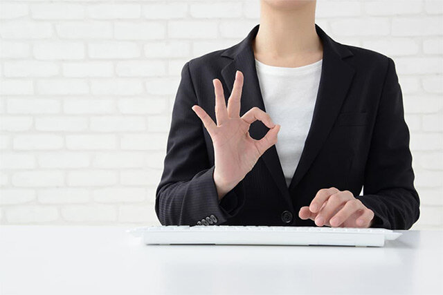 Woman-with-okay-sign.jpg